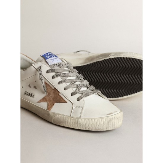 Super-Star with a tobacco suede star and beige heel tab